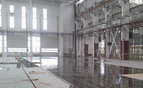 聂荣通用环氧地坪中涂